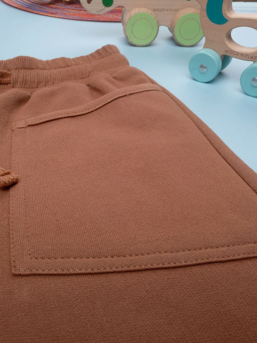 παιδικό παντελόνι φόρμας καφέ με δεινόσαυρο για αγόρι - Prénatal