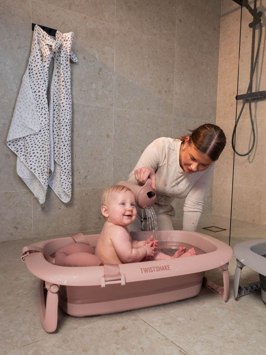 Twistshake βρεφικό μπανάκι με μειωτή και βοηθητική κανάτα faded pink 32-08-78145 - Twistshake