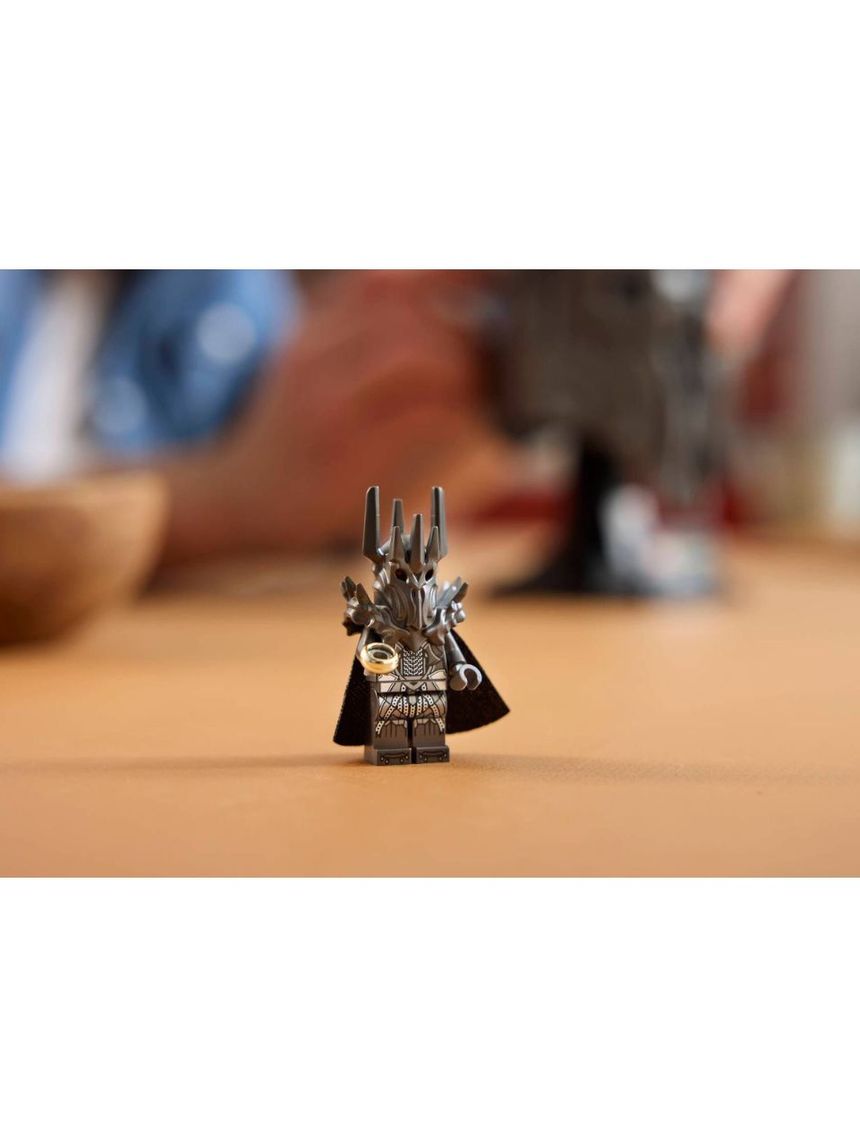 Lego icons the lord of the rings: sauron΄s helmet 11373 - LEGO, LEGO Icons
