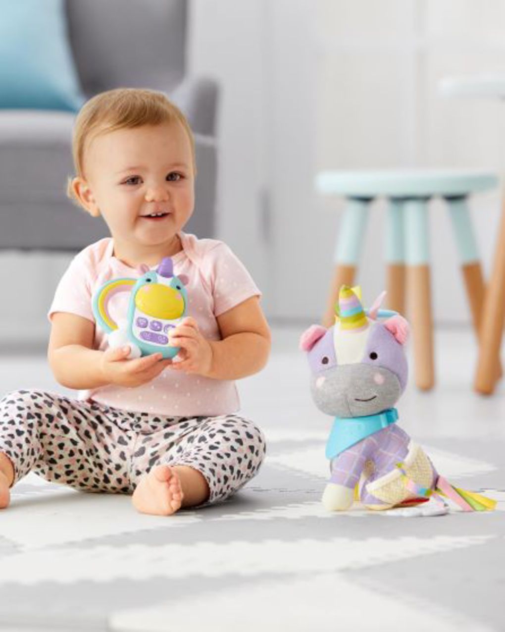 Zoo unicorn phone - SKIP HOP