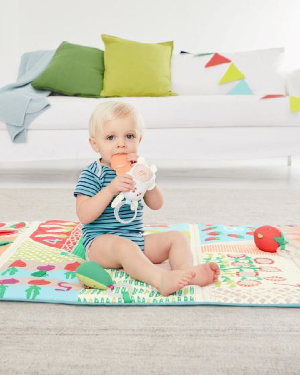 Farmstand grow & play activity gym - SKIP HOP