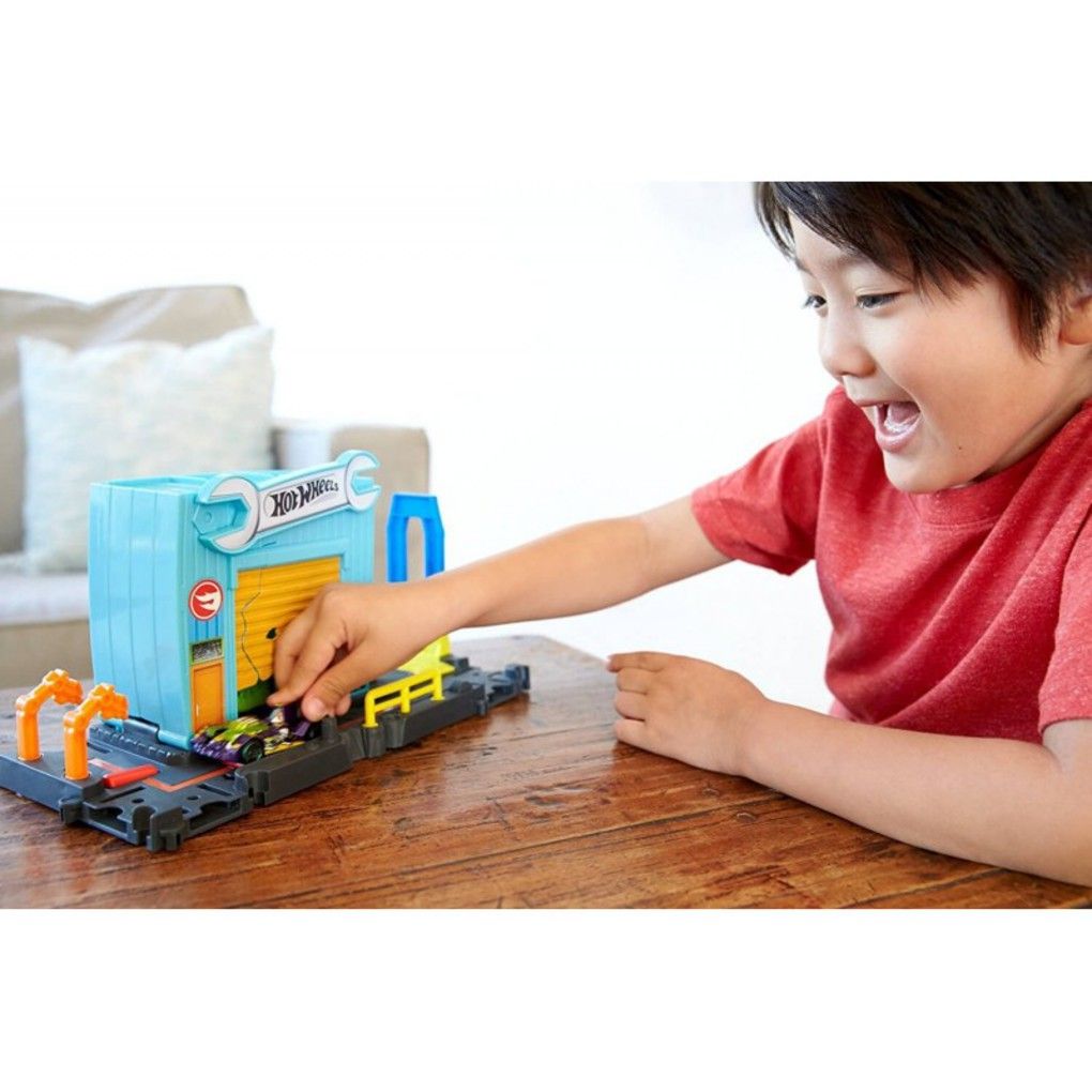 ηοτ wheels πιστες city με τερατα - Hot wheels