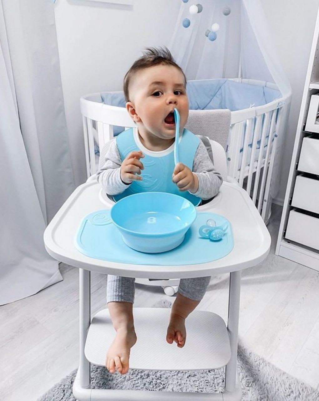 Twistshake μπολ φαγητού αντιολισθητικό 6m+ pastel blue 32-08-78150 - Twistshake