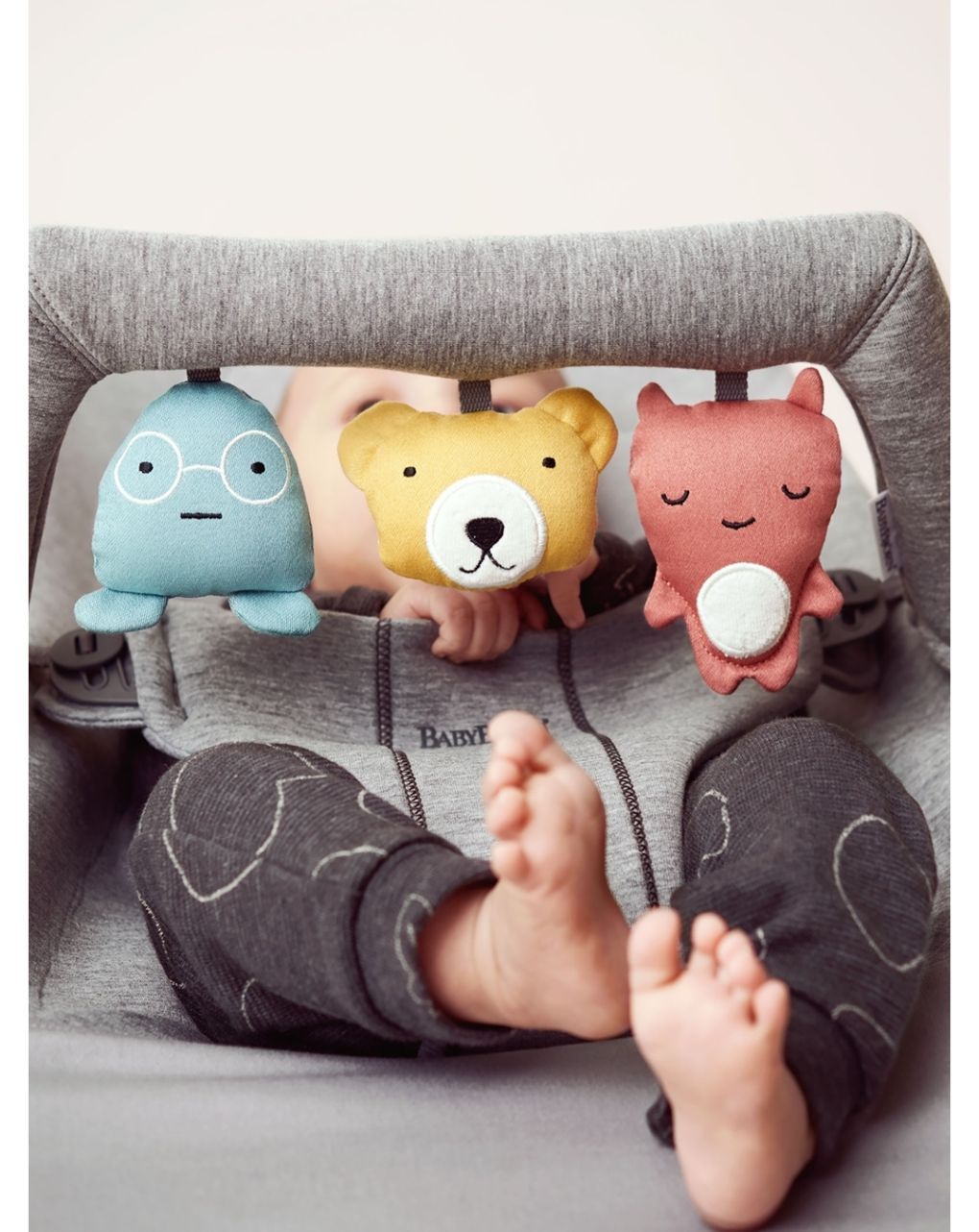 Babybjorn παιχνίδι για ρηλάξ soft friends - Baby Bjorn