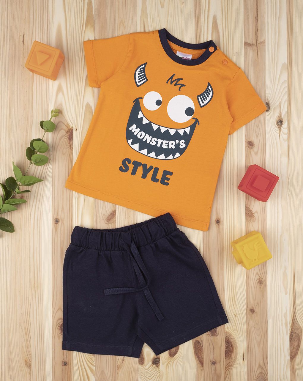 βρεφικό σετ t-shirt και σορτσάκι με τερατάκι για αγόρι