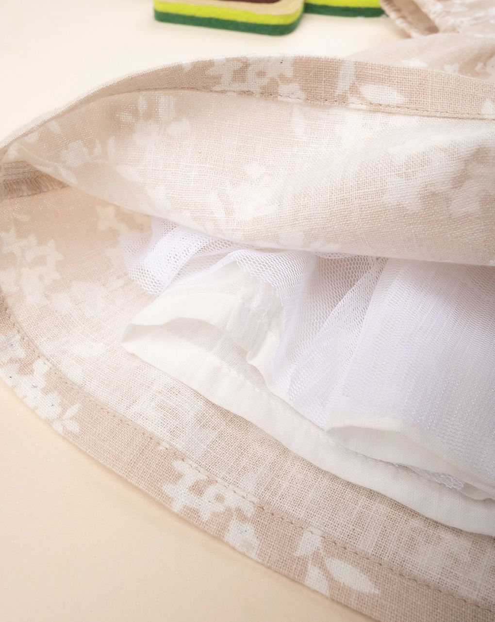 βρεφικό φορεματάκι λινό σε καφέ άμμου για κορίτσι - Prénatal