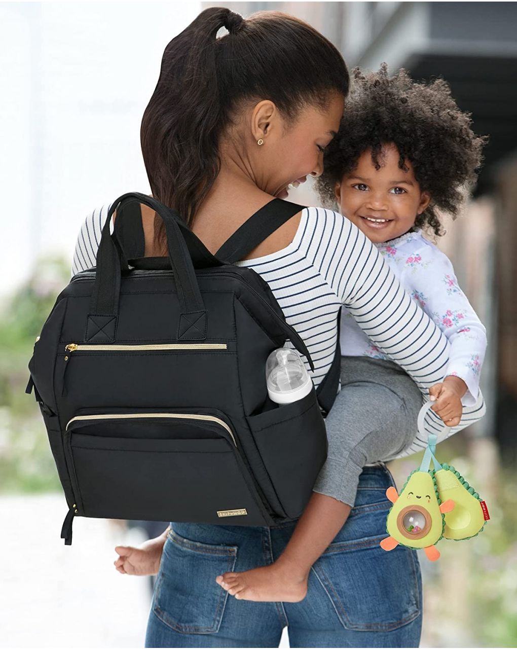 Skip hop τσάντα αλλαξιέρα main frame wide open backpack black with gold trim - SKIP HOP