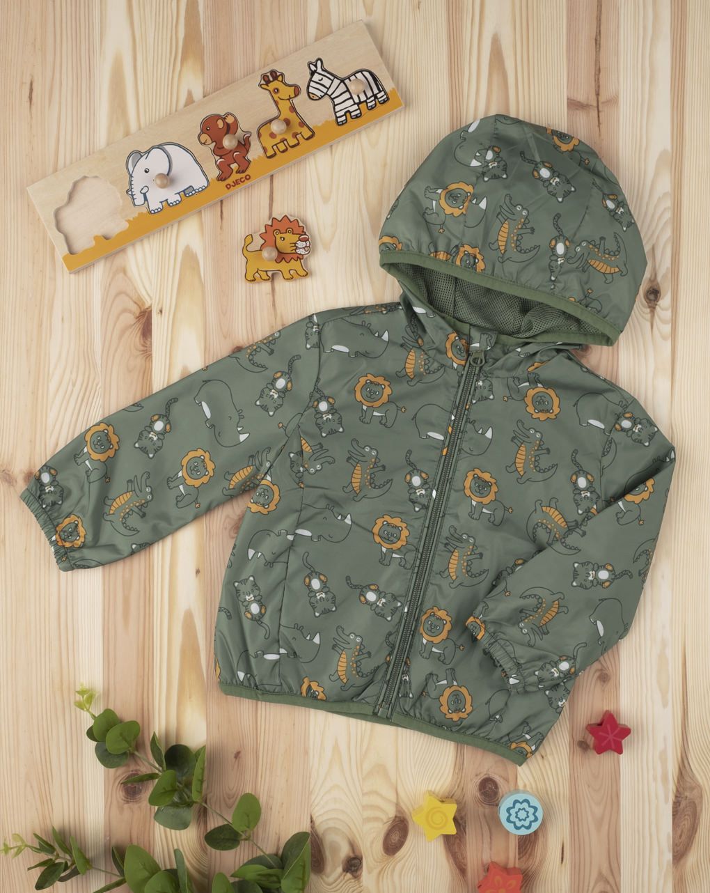 μπουφάν αντιανεμικό χακί με ζωάκια για αγόρι
