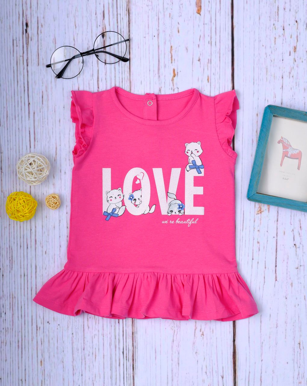 T-shirt jersey φούξια με στάμπα love γατάκια για κορίτσι