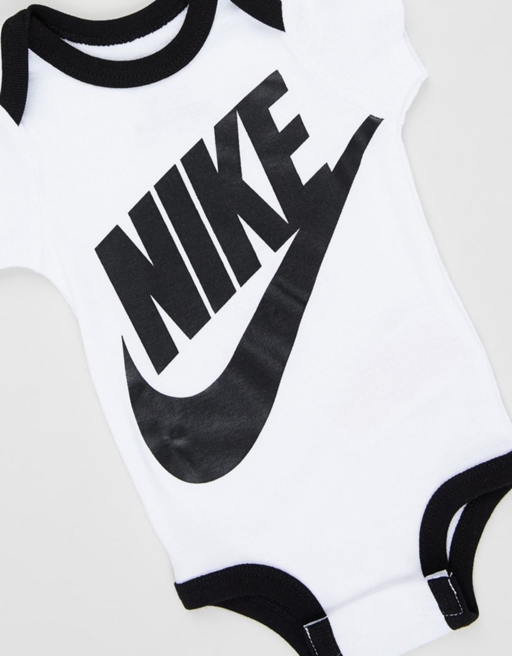 Nike futura logo βρεφικό σετ 3 τεμαχίων λευκό για αγόρι ln0073/mn0073 - Nike