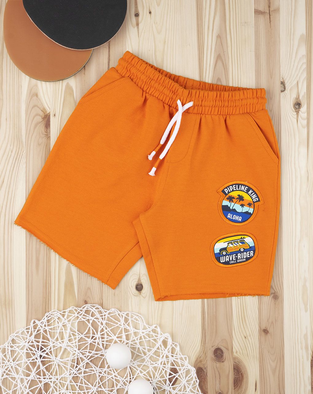 παιδικό σορτσάκι πορτοκαλί με patches για αγόρι - Prénatal