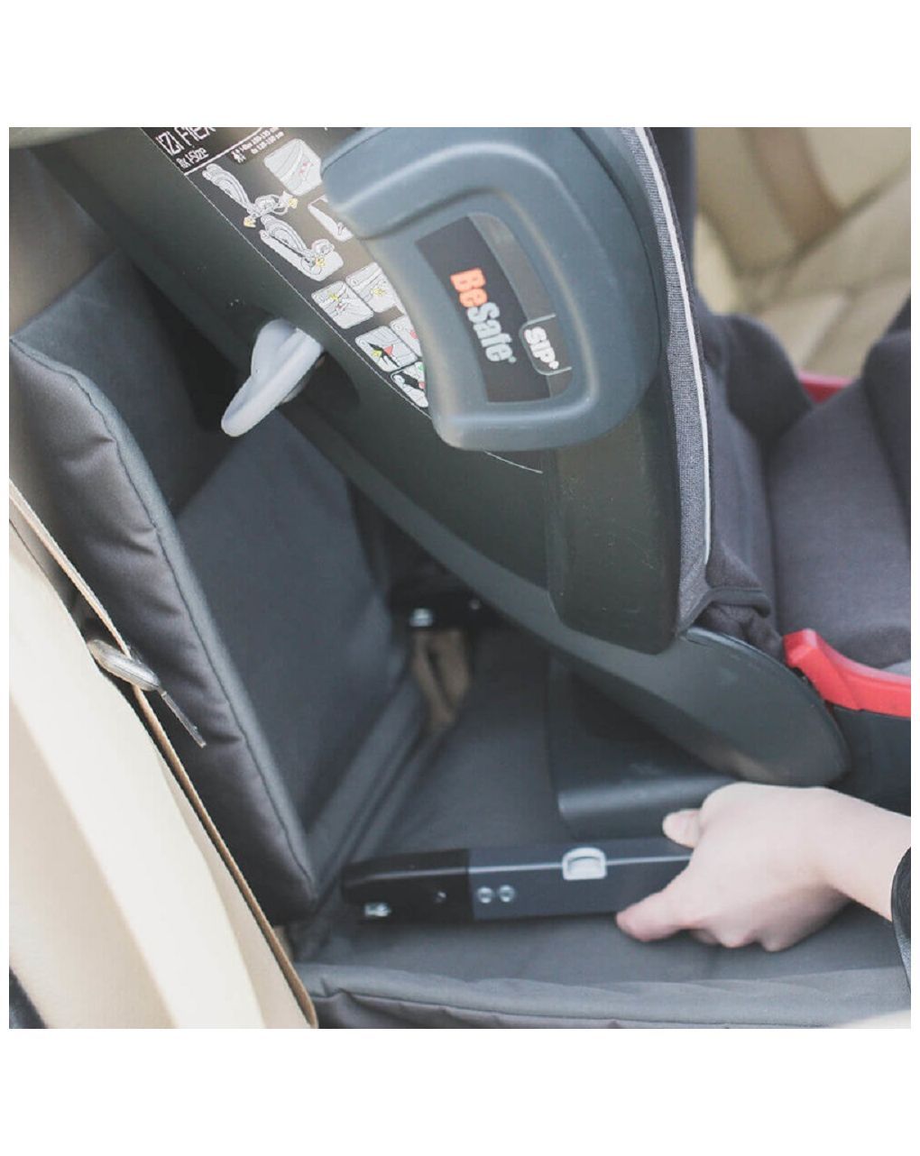 Besafe προστατευτικό κάλυμμα ταπετσαρίας με θέση tablet - Be Safe