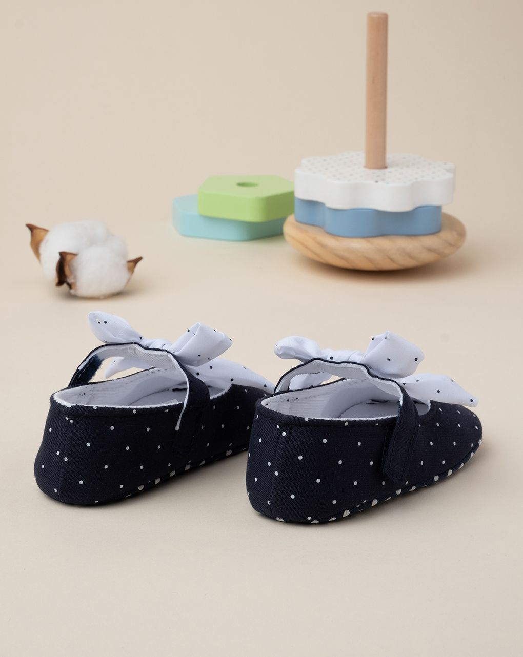 βρεφικά παπουτσάκια αγκαλιάς μπλε πουά για κορίτσι - Prénatal