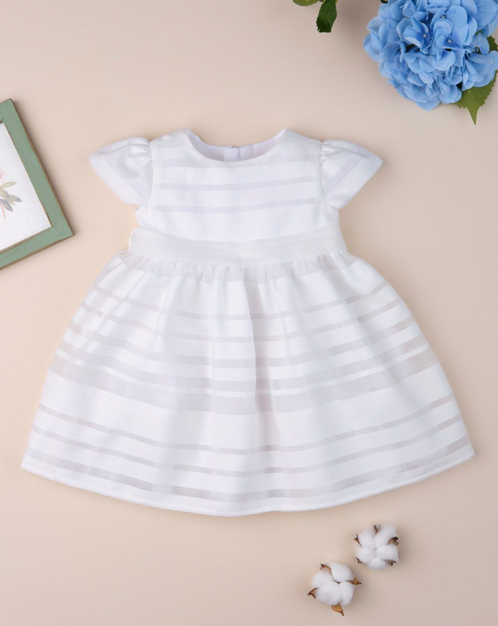 φόρεμα λευκό με τούλι για κορίτσι 650978