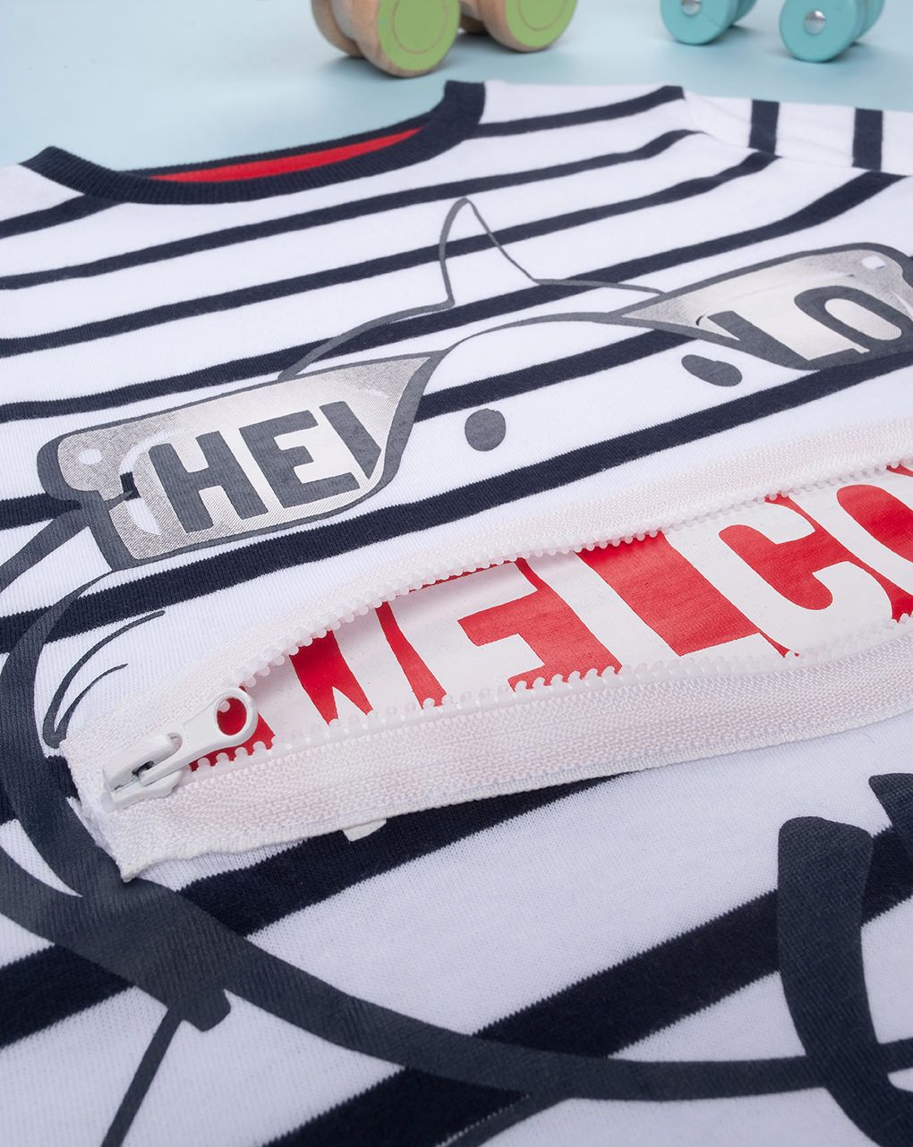 παιδικό t-shirt ριγέ με καρχαρία για αγόρι - Prénatal