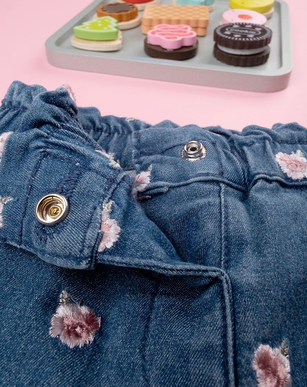 βρεφικό τζιν παντελόνι με τριαντάφυλλα για κορίτσι - Prénatal