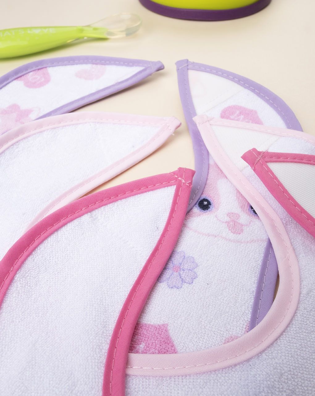 βρεφικές σαλιάρες πλαστικοποιημένες με γατάκια x3 για κορίτσι - Prénatal