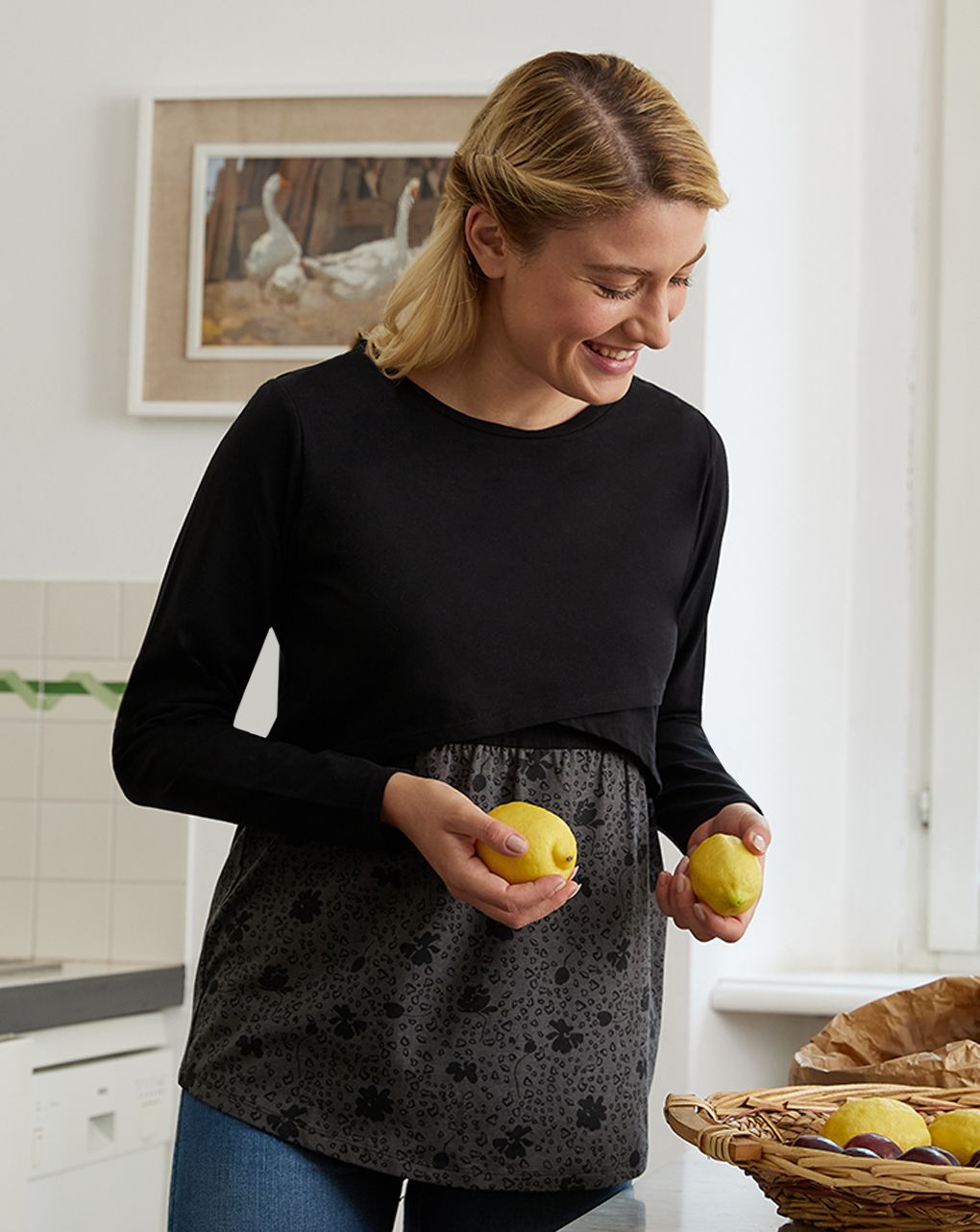 γυναικεία μπλούζα εγκυμοσύνης/θηλασμού μαύρη φλοράλ - Prénatal