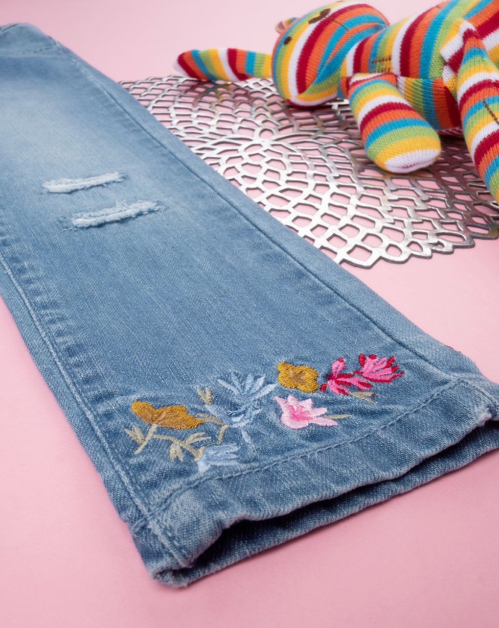 παιδικό τζιν παντελόνι με λουλούδια για κορίτσι - Prénatal