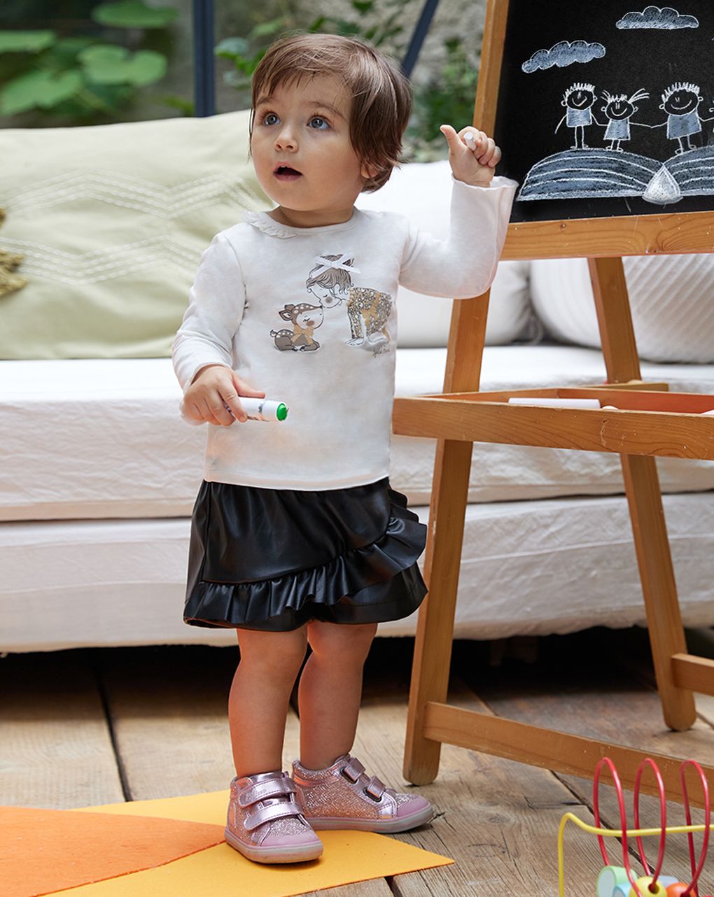 βρεφική μπλούζα κρεμ με το bambi για κορίτσι