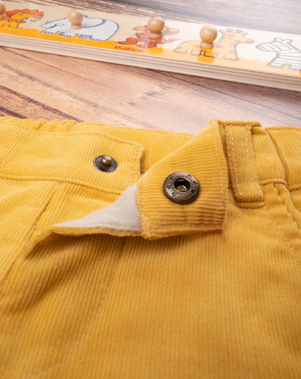 βρεφικό παντελόνι κοτλέ κίτρινο με σκατζόχοιρο για αγόρι - Prénatal
