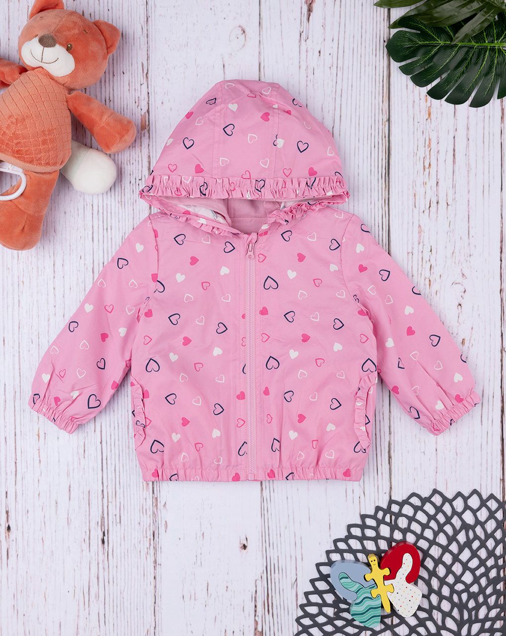 βρεφικό αντιανεμικό μπουφάν ροζ με καρδούλες και επένδυση για κορίτσι