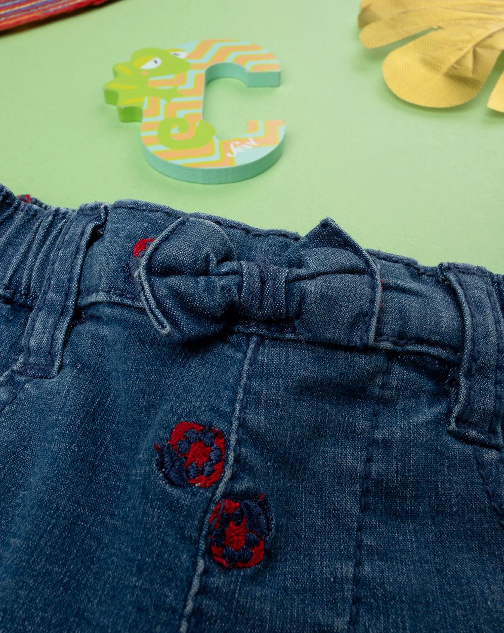 βρεφικό τζιν παντελόνι μπλε με πασχαλίτσες για κορίτσι - Prénatal