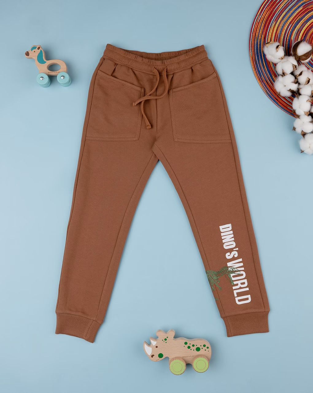 παιδικό παντελόνι φόρμας καφέ με δεινόσαυρο για αγόρι - Prénatal