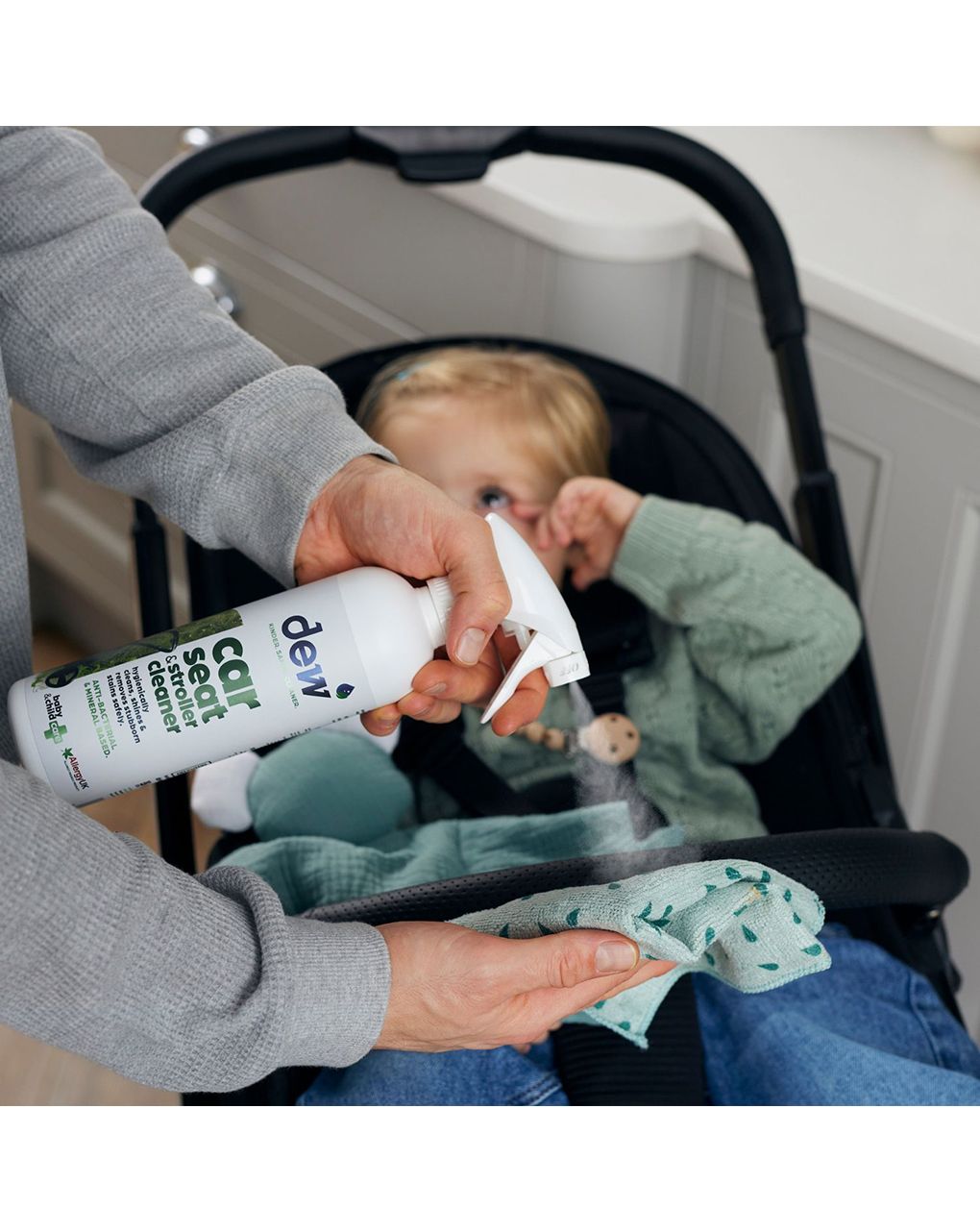 Dew καθαριστικό-απολυμαντικό καροτσιού/ καθίσματος αυτοκινήτου, χωρίς τοξικά χημικά, 500ml eco/1100200375 - Dew