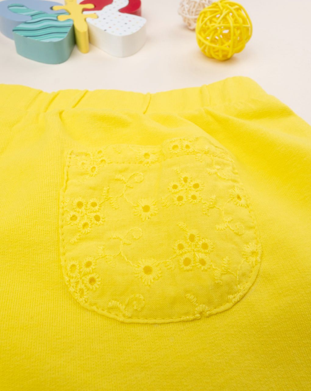 παιδικό σορτσάκι κίτρινο με δαντέλα sangallo για κορίτσι - Prénatal