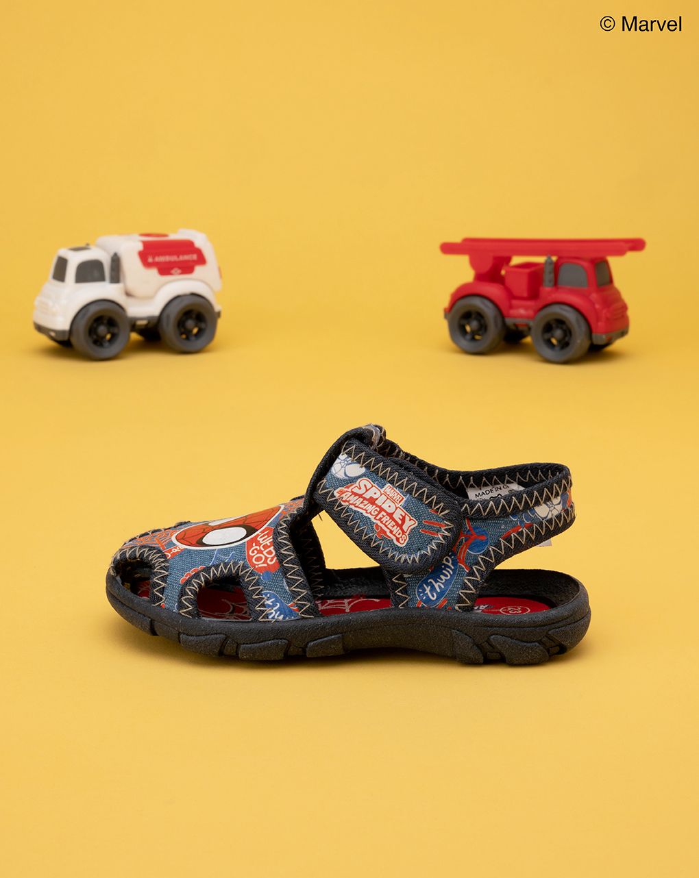 σανδάλια μαύρα με τον spiderman για αγόρι