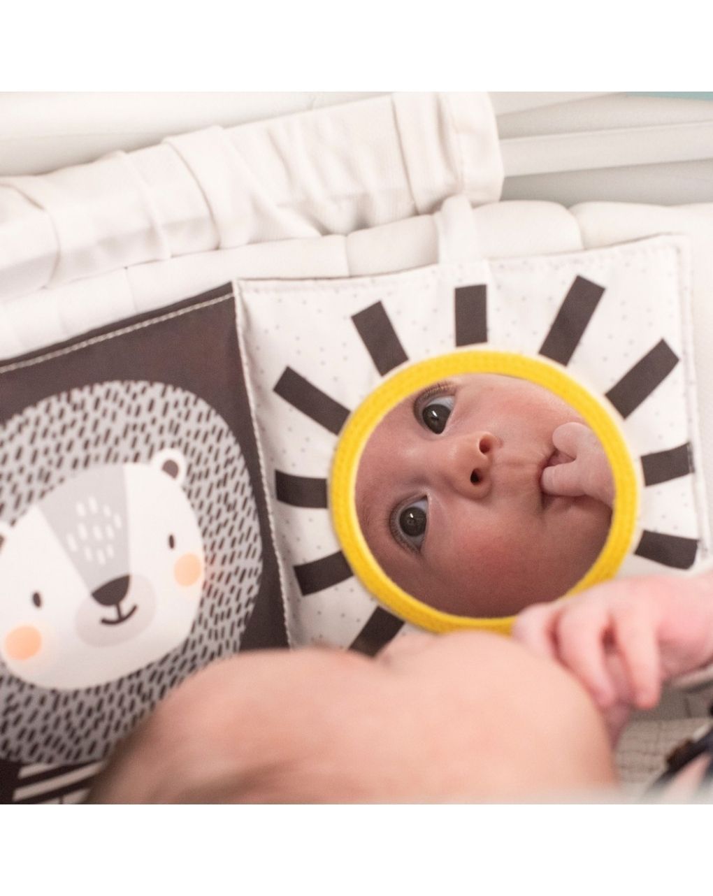 Taf toys μαλακό βιβλίο δραστηριοτήτων savannah black & white t-12875 - Taf-toys