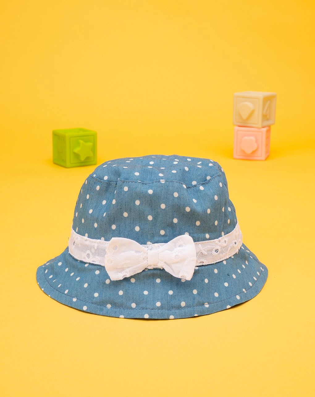 βρεφικό καπέλο τζιν πουά με δαντέλα για κορίτσι