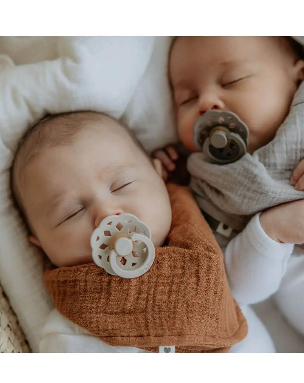 Bibs – πιπίλες boheme vanilla/dark oak +6 μηνών  σετ 2 τεμ. - BIBS