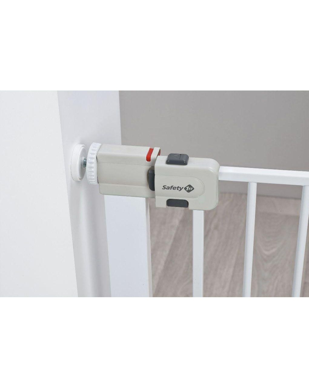 Safety 1st easy close πτυσσόμενη προστατευτική πόρτα από μέταλλο σε λευκό χρώμα 80x91cm - Chicco