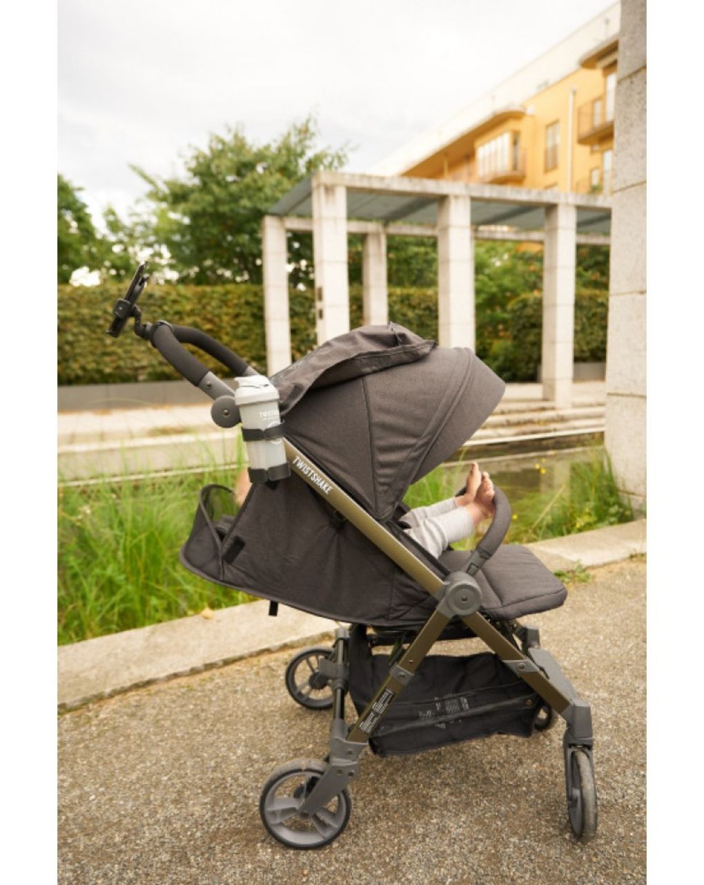 Twistshake - ποτηροθήκη καροτσιού tour μαύρο 32-08-78478 - Twistshake