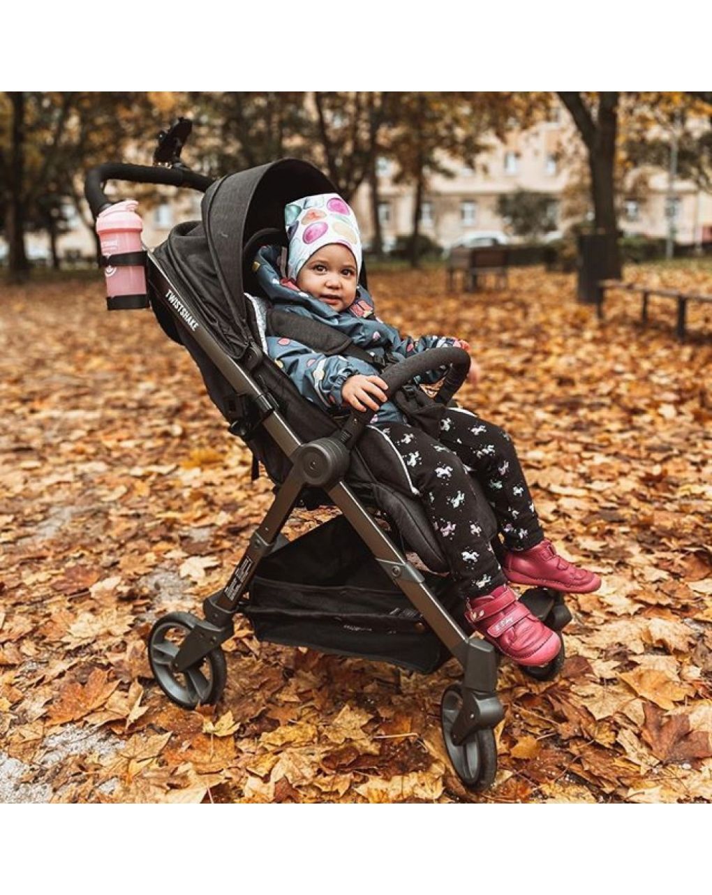 Twistshake καρότσι tour black 32-08-78472 - Twistshake