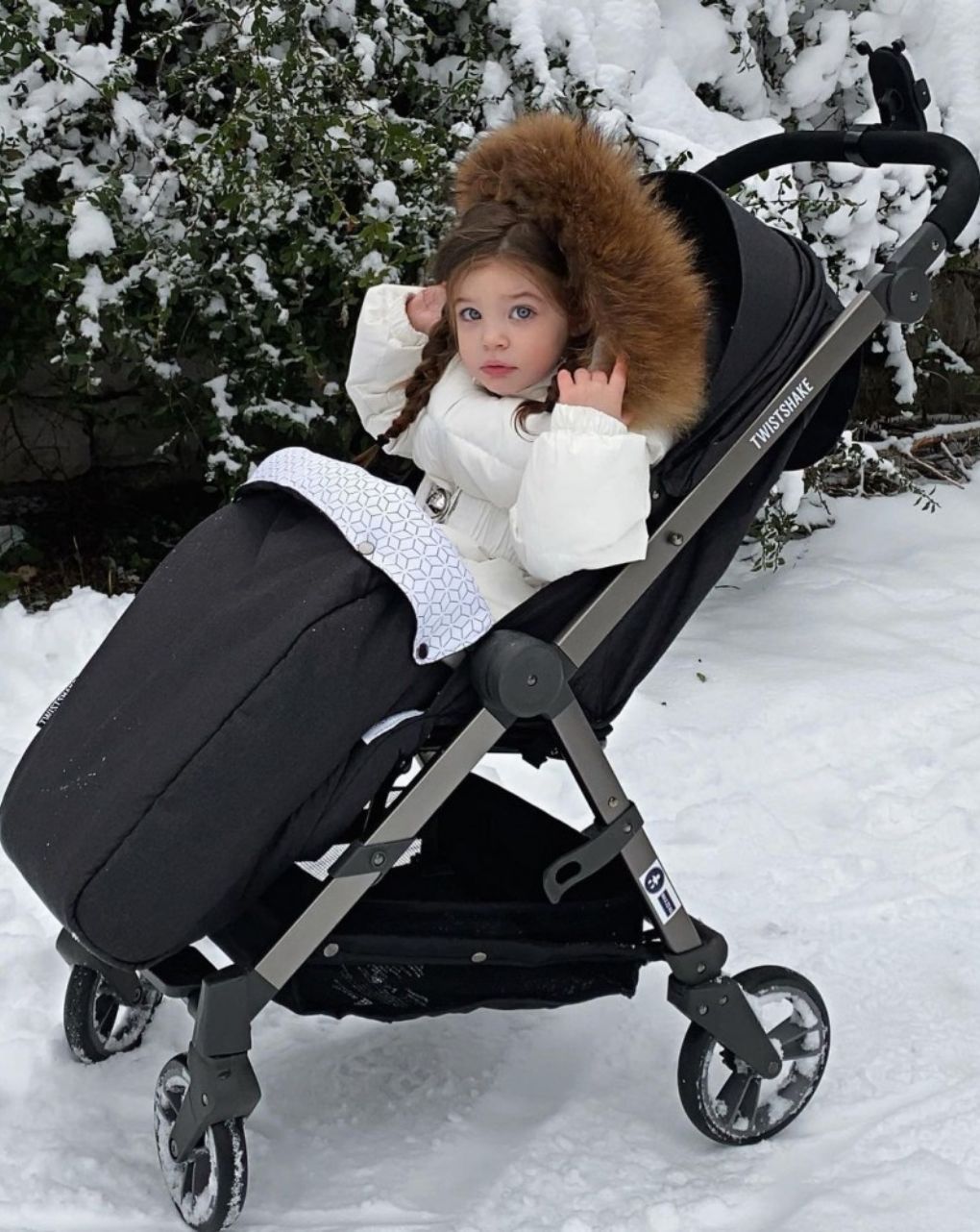 Twistshake μαξιλάρι καροτσιού και ποδόσακος black 32-08-78487 - Twistshake