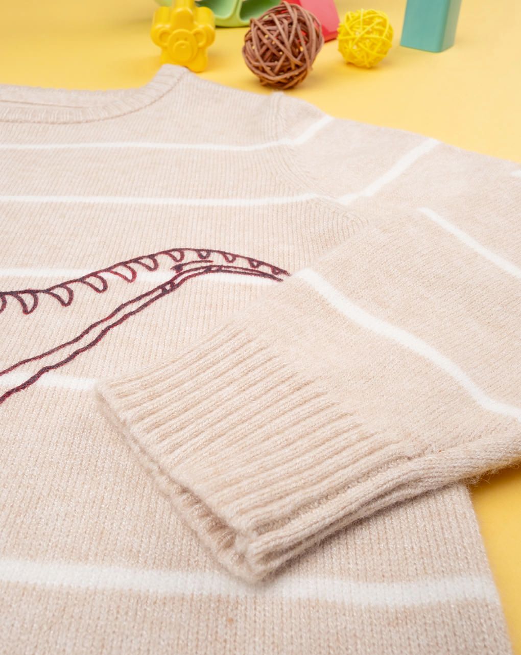 παιδικό πουλόβερ μπεζ ριγέ με δεινόσαυρο για αγόρι - Prénatal