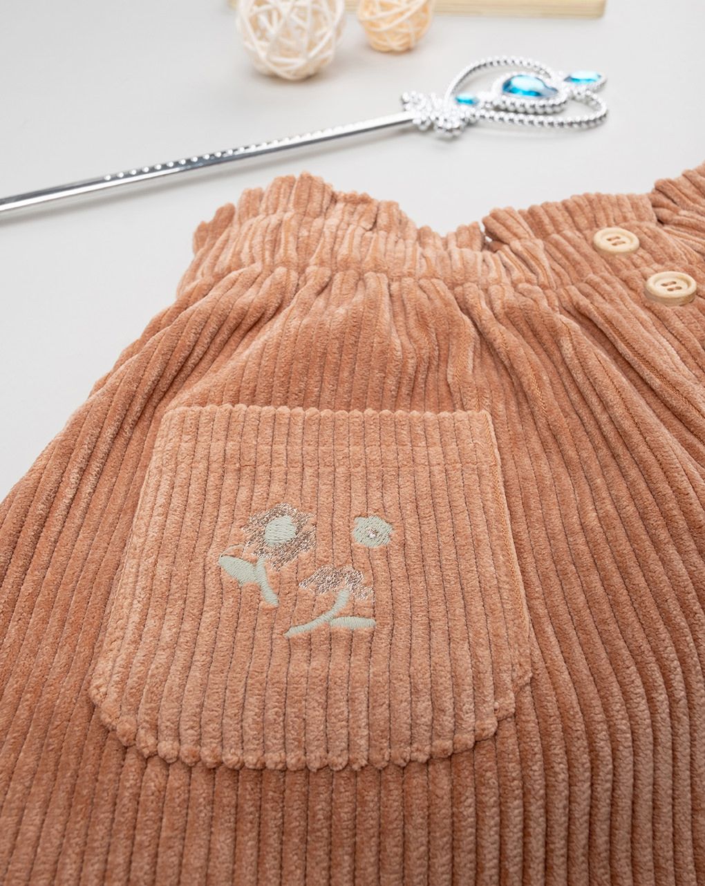 παιδικό σορτσάκι βελουτέ καφέ για κορίτσι - Prénatal