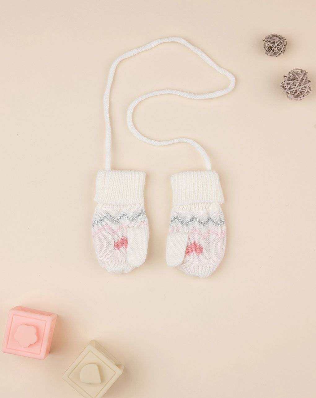 βρεφικά γαντάκια χουφτίτσες λευκά με καρδούλες για κορίτσι - Prénatal