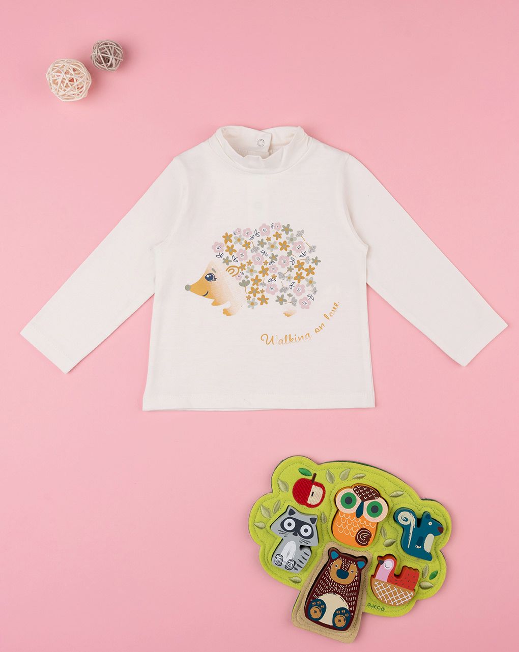 βρεφική μπλούζα ζιβάγκο λευκή με σκαντζόχοιρο για κορίτσι