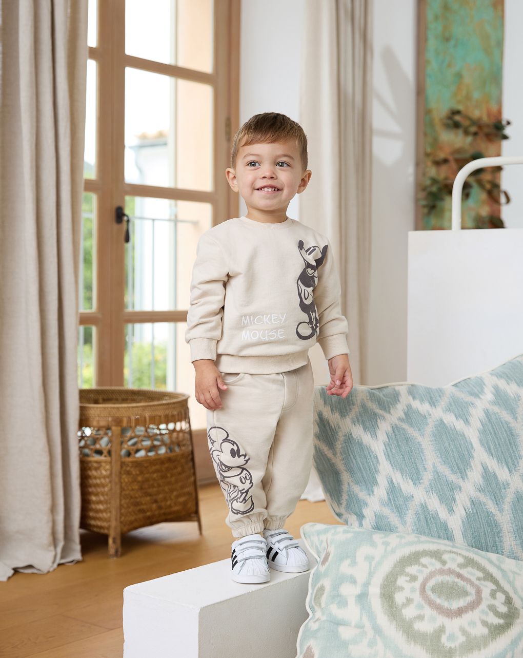βρεφική μπλούζα φούτερ μπεζ με το mickey για αγόρι