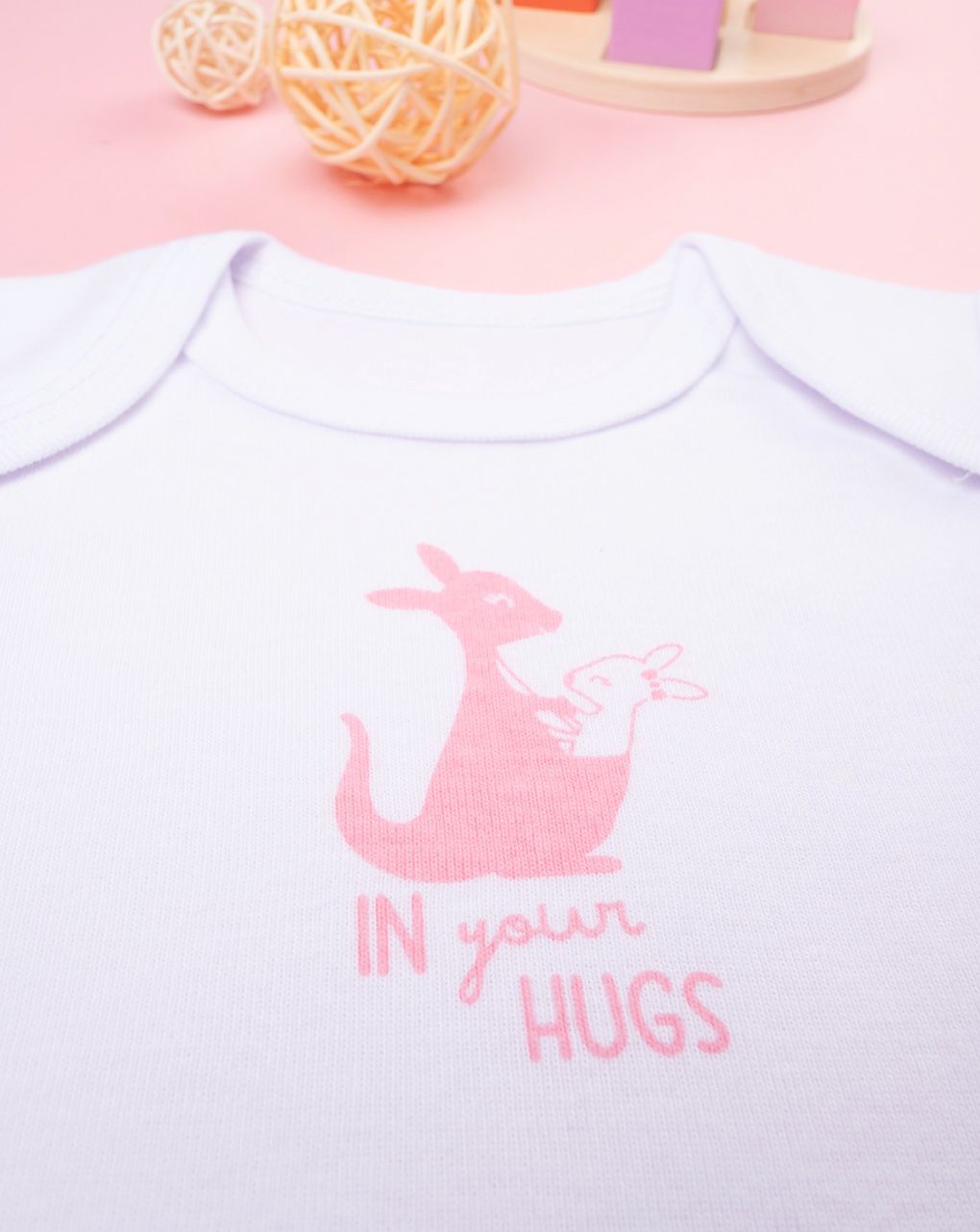 βρεφικό κοντομάνικο κορμάκι λευκό με καγκουρό για κορίτσι - Prénatal