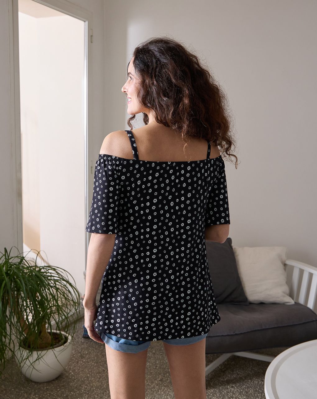 γυναικεία μπλούζα εγκυμοσύνης μαύρη με μαργαρίτες - Prénatal