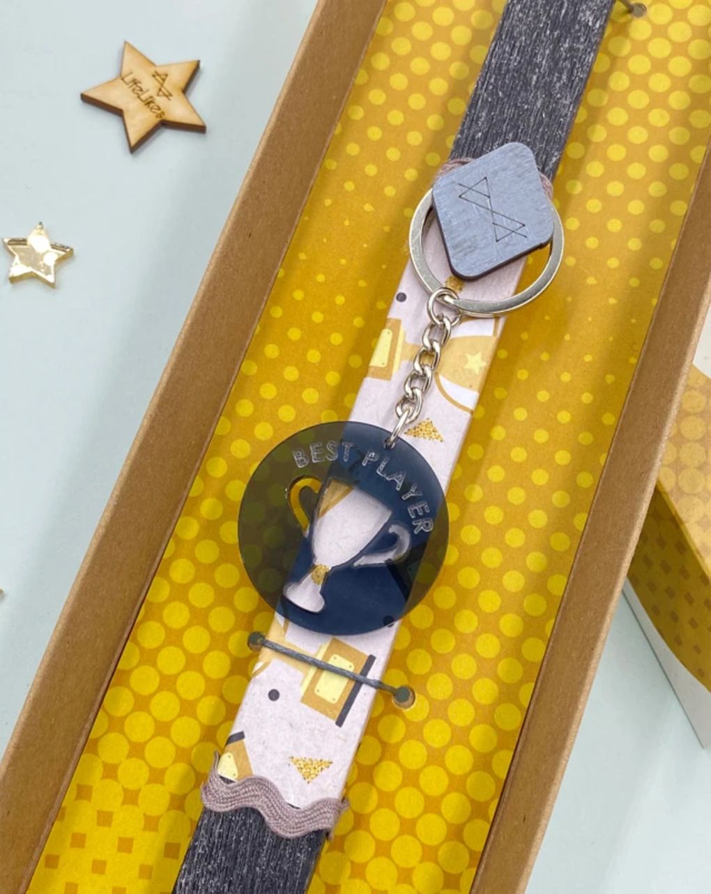 λαμπάδα lifelikes ποδόσφαιρο σε κουτί κίτρινο 04.29.00.000.3499 - Lifelikes