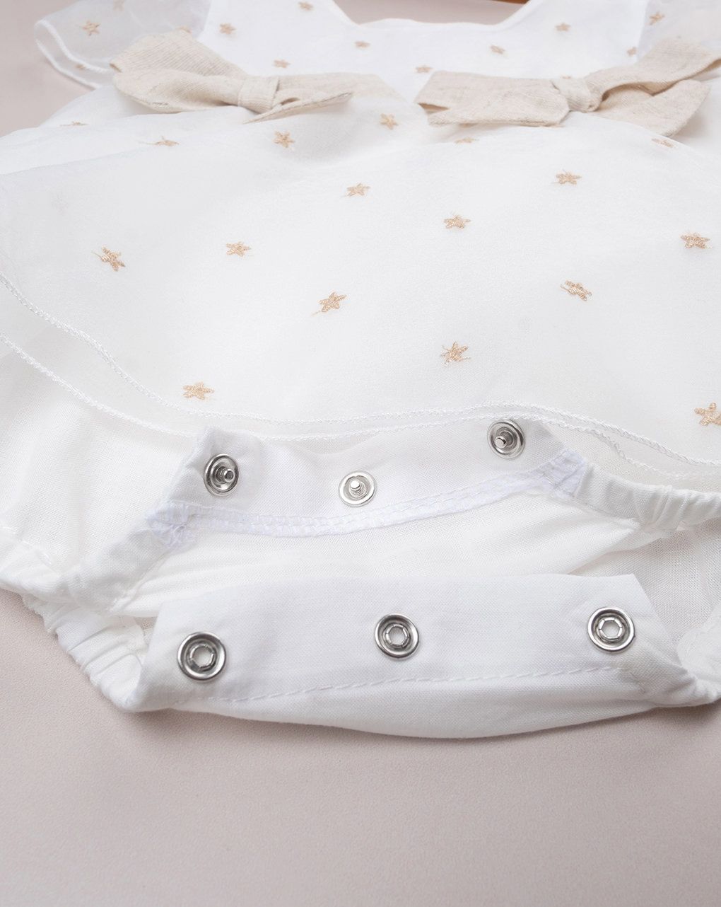 βρεφικό φορμάκι λευκό από οργάντζα με αστεράκια για κορίτσι - Prénatal