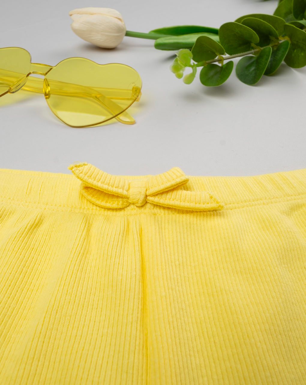 παιδικό σορτσάκι κίτρινο "άπειρο" για κορίτσι - Prénatal