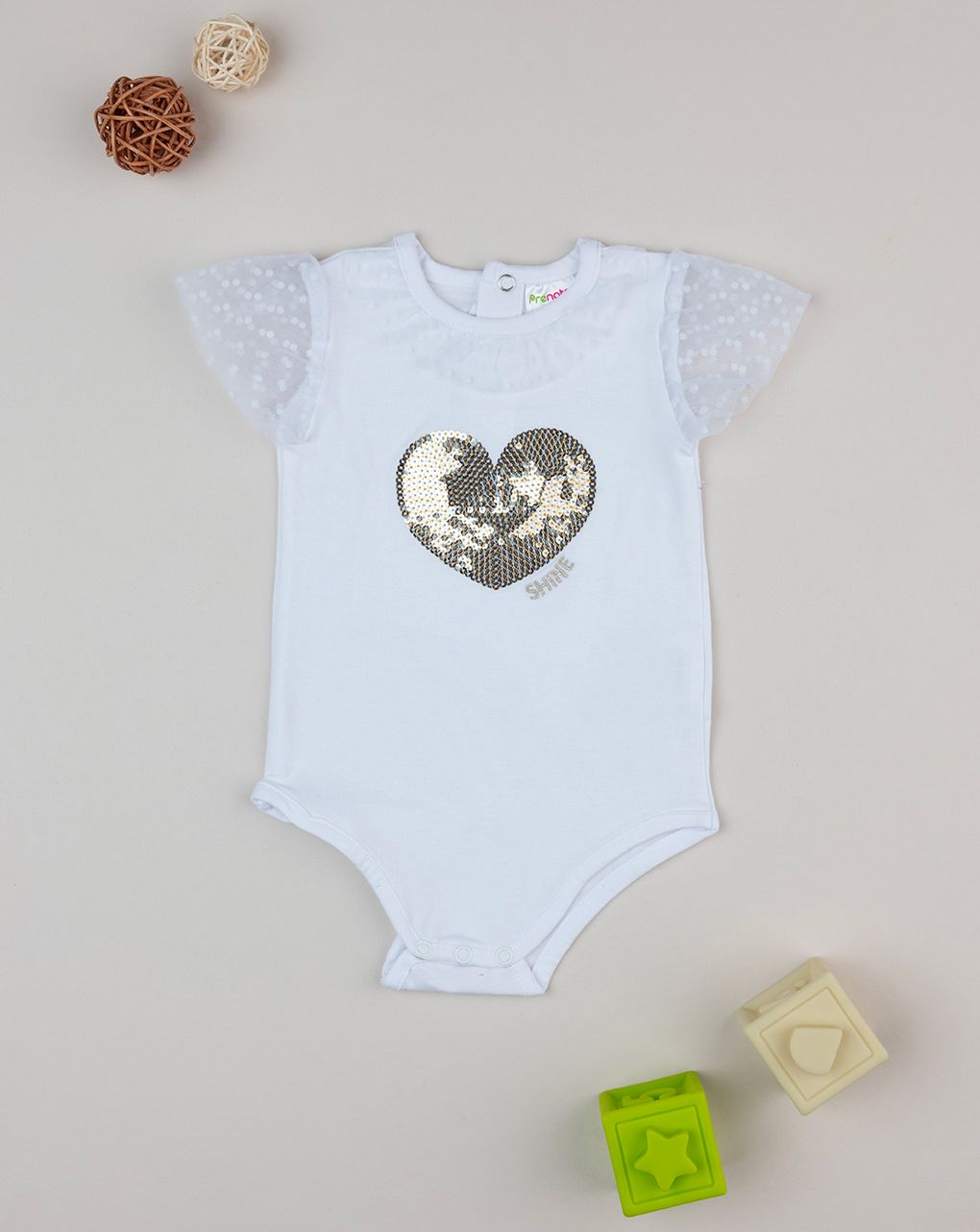 βρεφικό κορμάκι λευκό με καρδούλα για κορίτσι