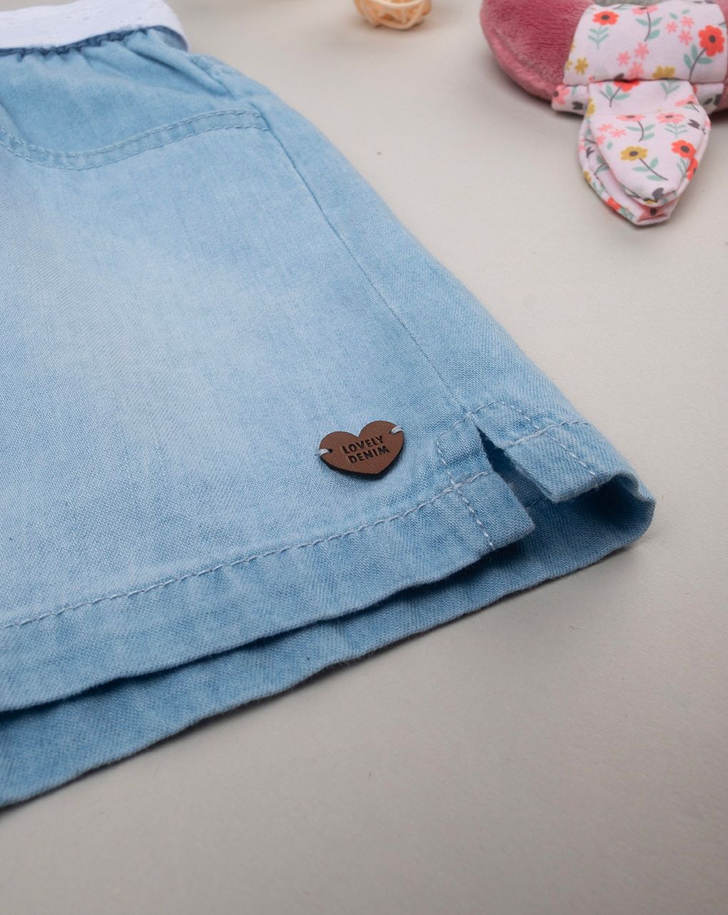 παιδικό σορτσάκι τζιν chambray με ζώνη για κορίτσι - Prénatal